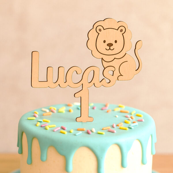 Topper gâteau anniversaire enfant – Prénom et âge avec petit lion complet